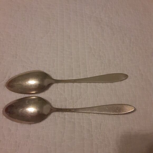 Vintage Community Plate Serving Spoons X2 Family Gathering - Picture 2 of 4
